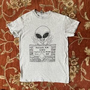 Roswell, New Mexico Gray Alien Graphic T-Shirt